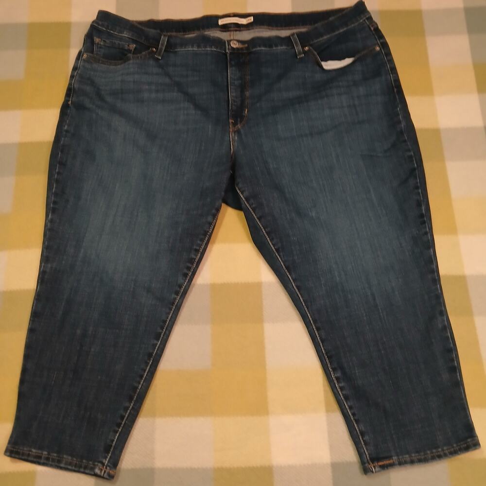 Levis Strauss Women's Size 24W Capri Style Jeans Dark Blue 311 Shaping Sk